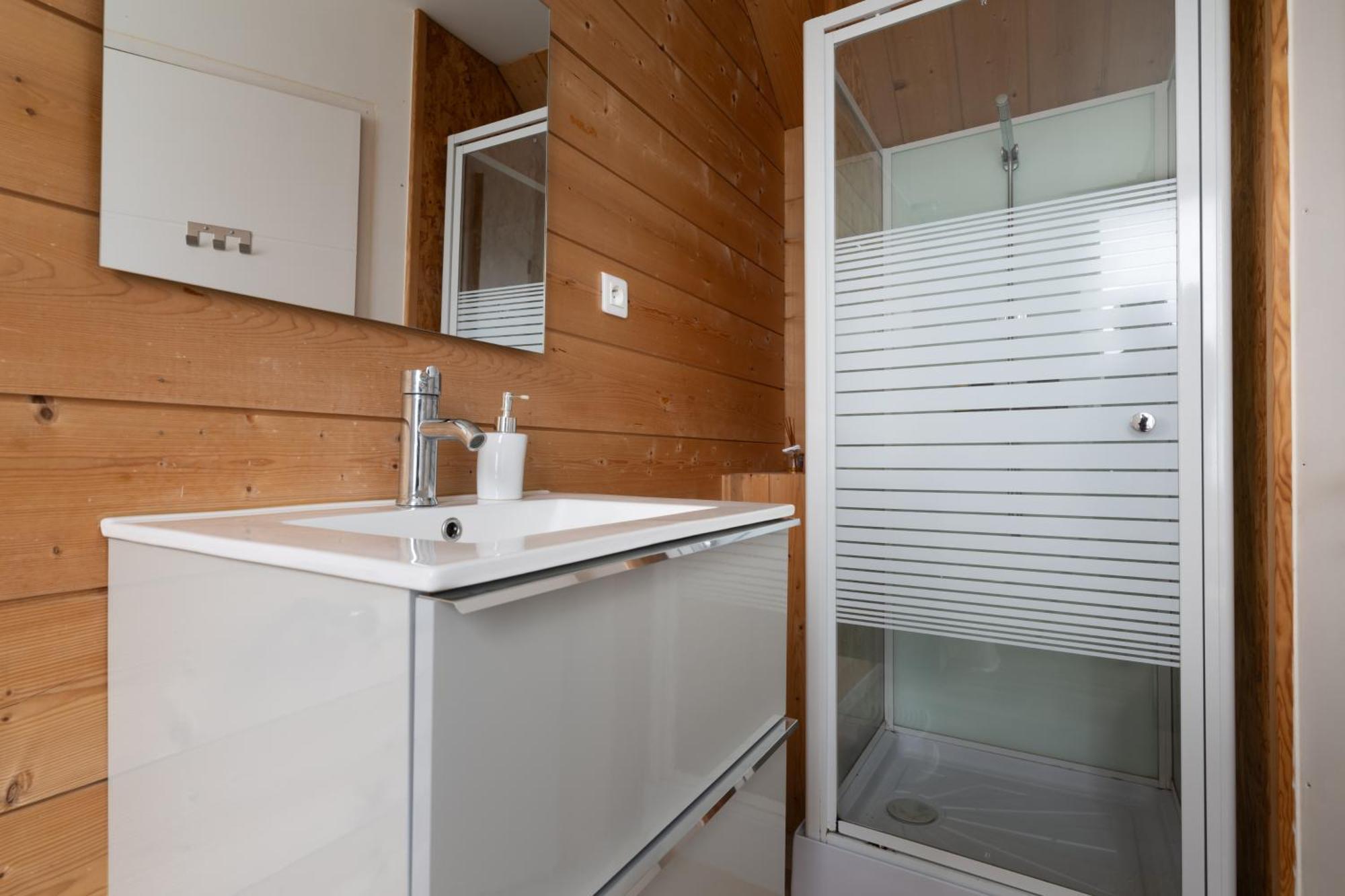 Le Reflet Des Pyrenees Apartman Bagnères-de-Bigorre Kültér fotó