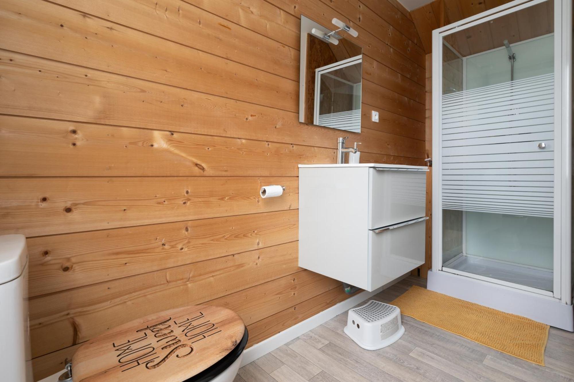 Le Reflet Des Pyrenees Apartman Bagnères-de-Bigorre Kültér fotó